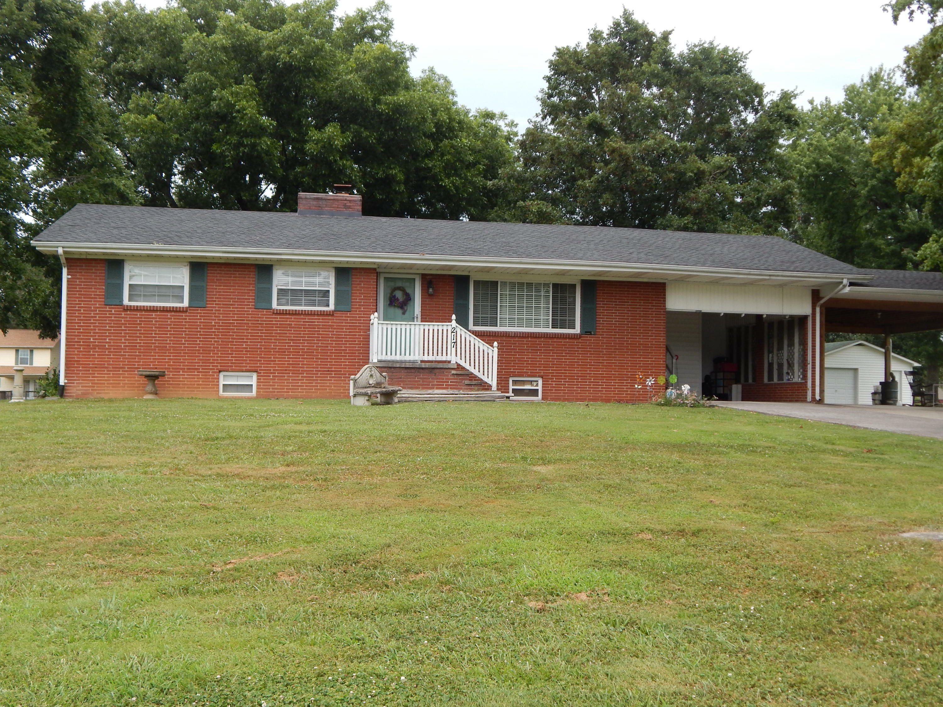 217 Pinedale St  Maryville TN 37801 photo