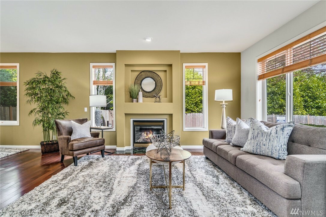 Property Photo: 14180 SE 8th St 14180 WA 98007