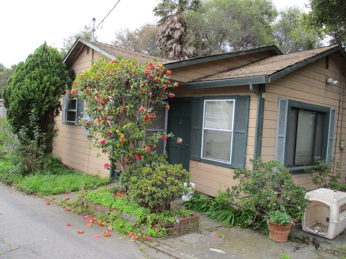 2600 17th Avenue  Santa Cruz CA 95065 photo