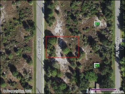 Property Photo:  2306 Broadpoint Drive  FL 33983 