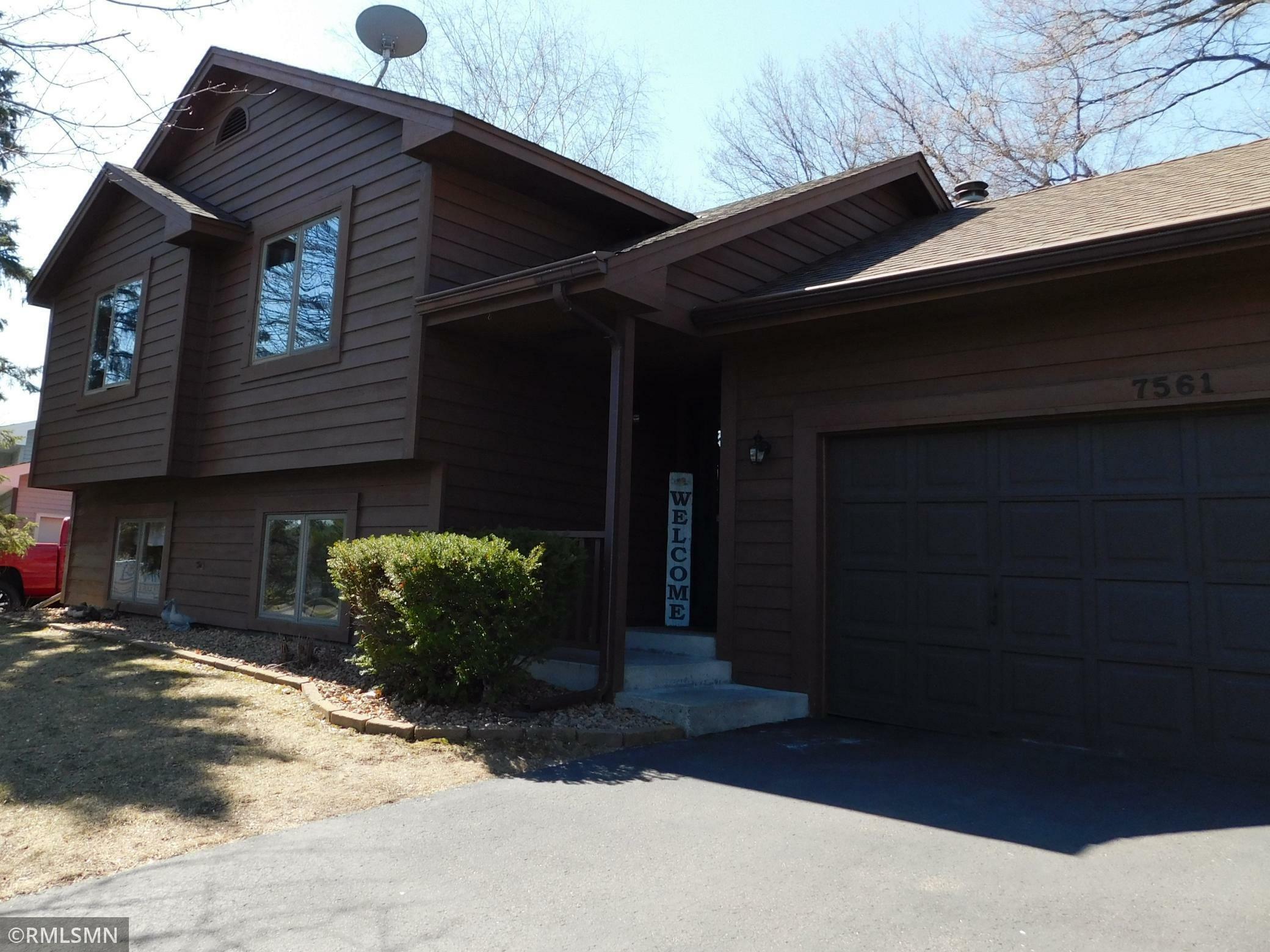 7561 Barbara Avenue  Inver Grove Heights MN 55077 photo