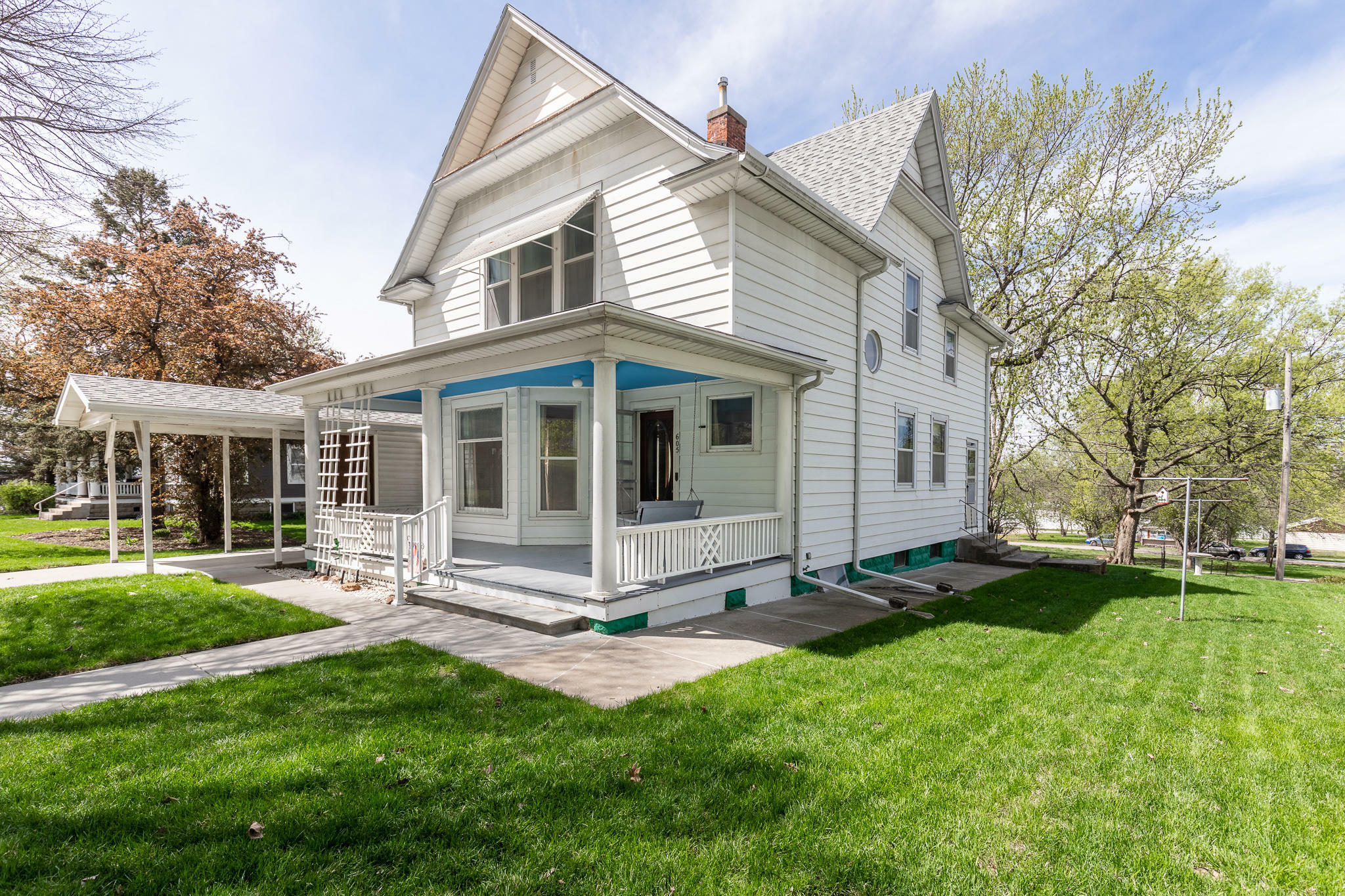 Property Photo:  605 2nd  Avenue  IA 51551 