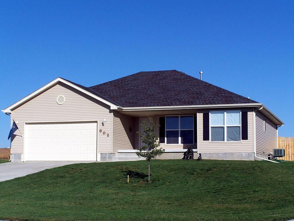 Property Photo:  902 Jones Street  Circle  IA 51577 