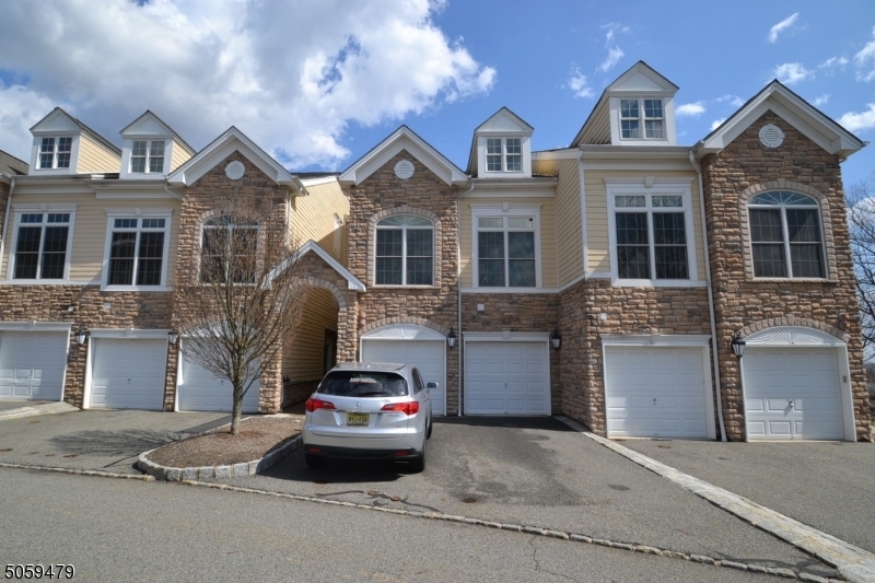 4 Sweeney Ct  Montvale Boro NJ 07645 photo