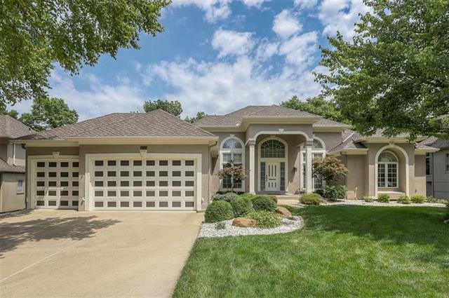 6225 Northlake Drive  Parkville MO 64152 photo