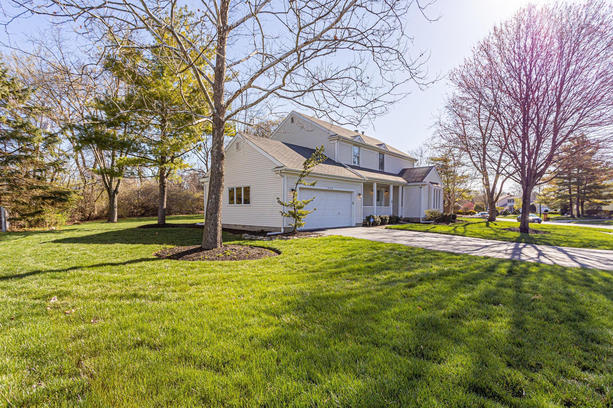Property Photo: 1328 Le Anne Marie Circle OH 43235