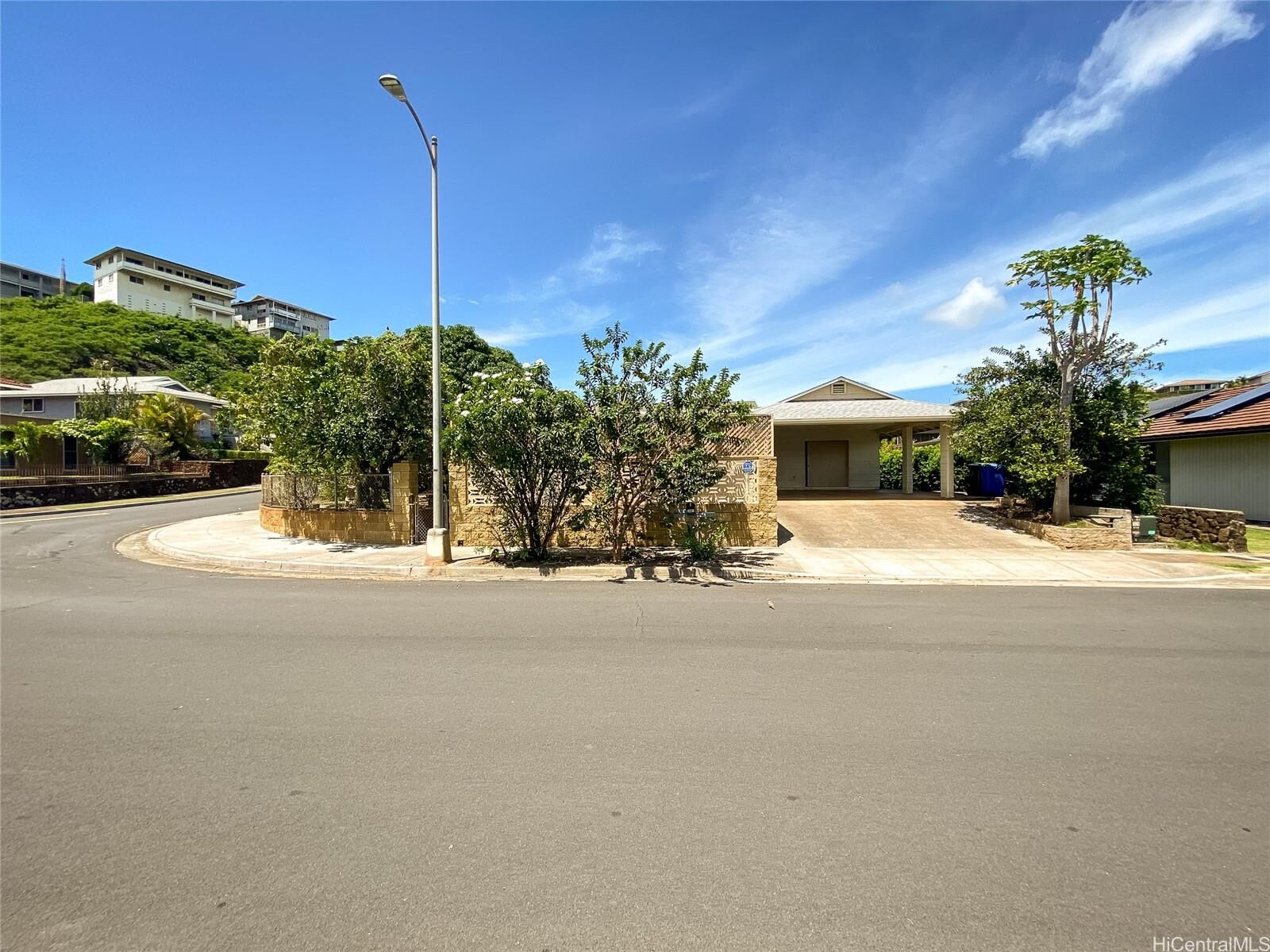 Property Photo:  3481 Ala Akulikuli Street  HI 96818 