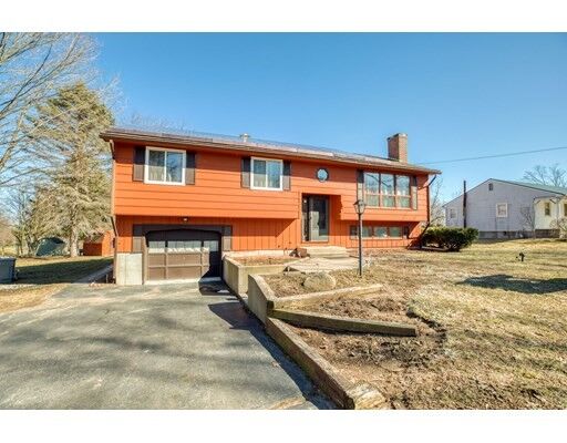 Property Photo: 146 Overlook Dr MA 01089
