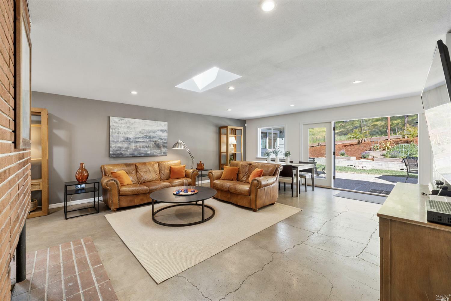 Property Photo: 1124 7th Street CA 94945