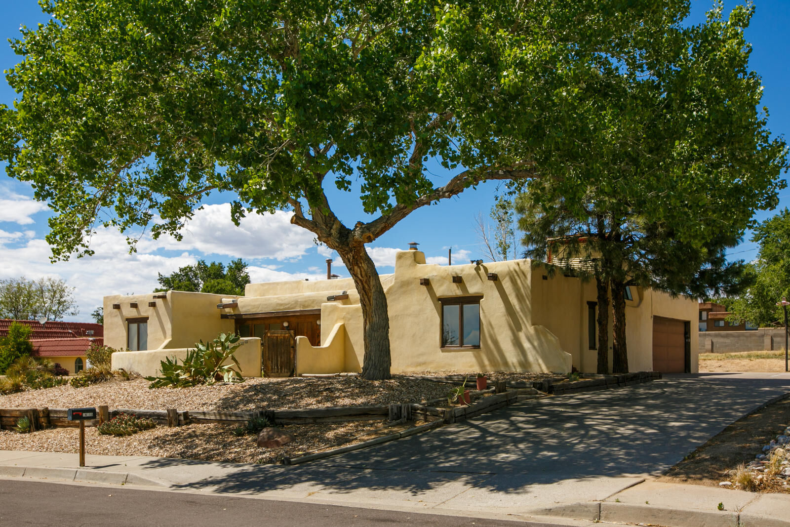 Property Photo:  14015 Sunglow Road NE  NM 87123 