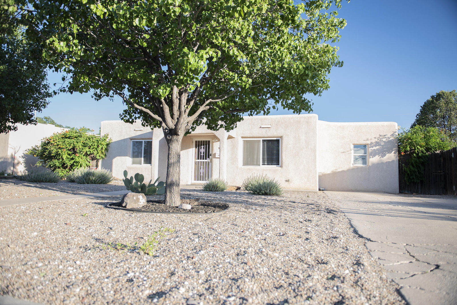 Property Photo:  7602 Euclid Avenue NE  NM 87110 