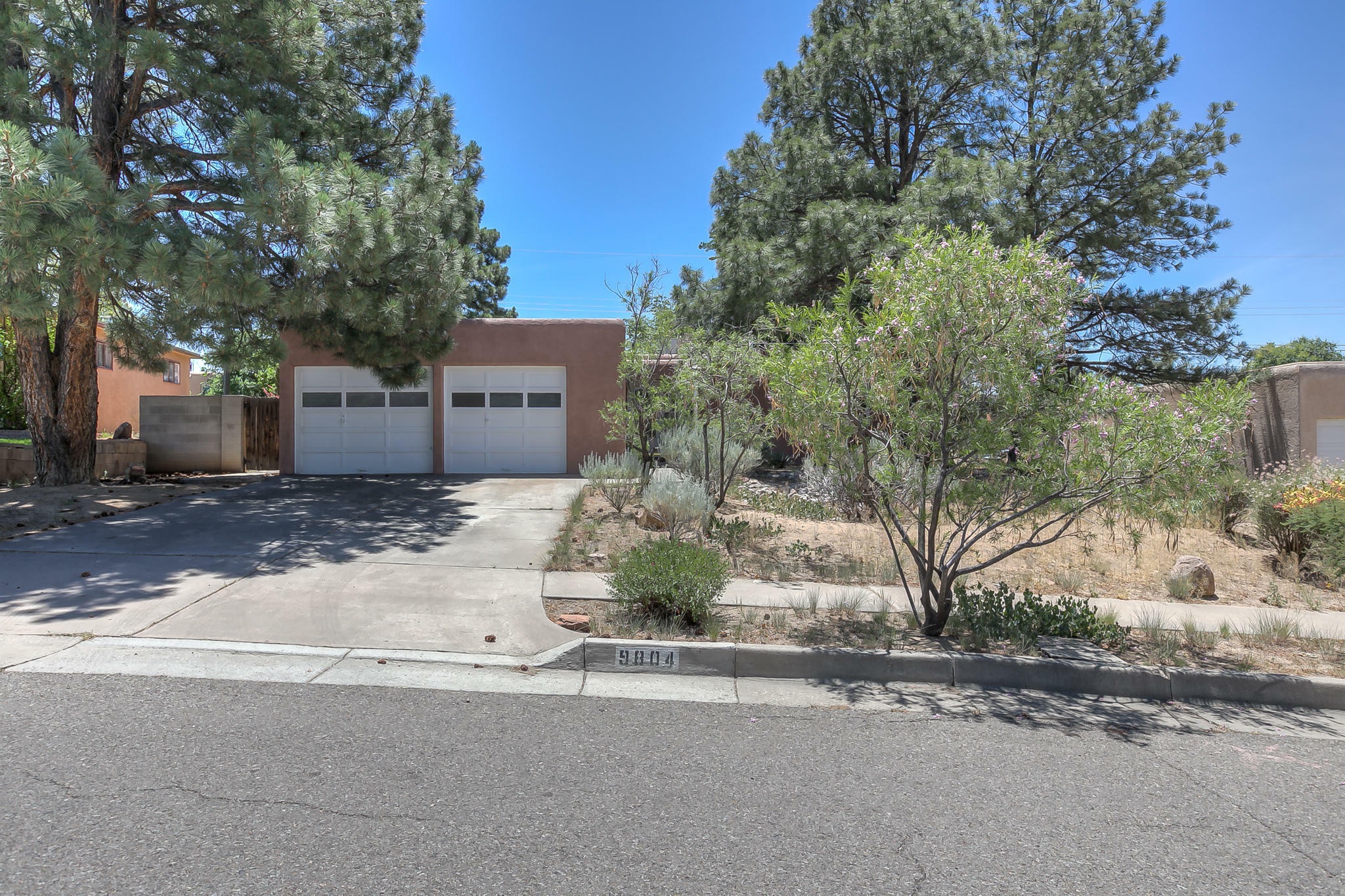 Property Photo:  9804 Arvilla Avenue NE  NM 87111 