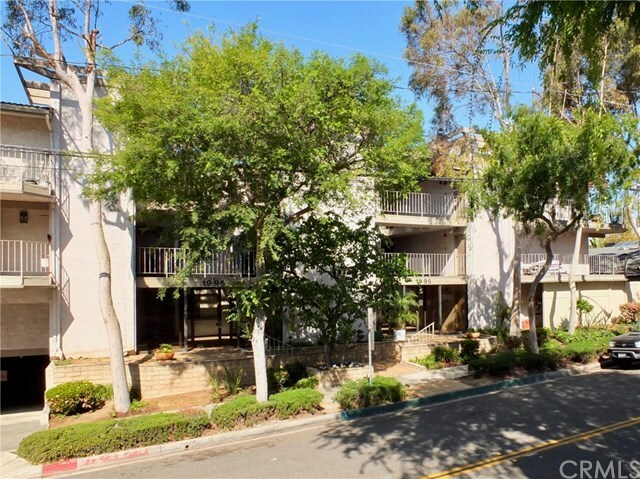 Property Photo: 1995 Molino Avenue 302 CA 90755