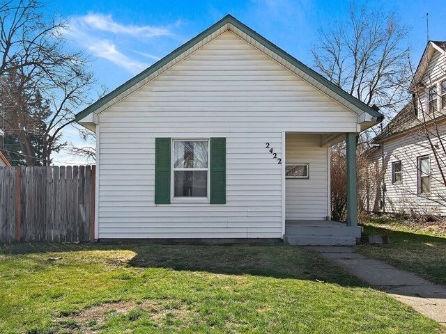 2422 E Everett Ave  Spokane WA 99217 photo