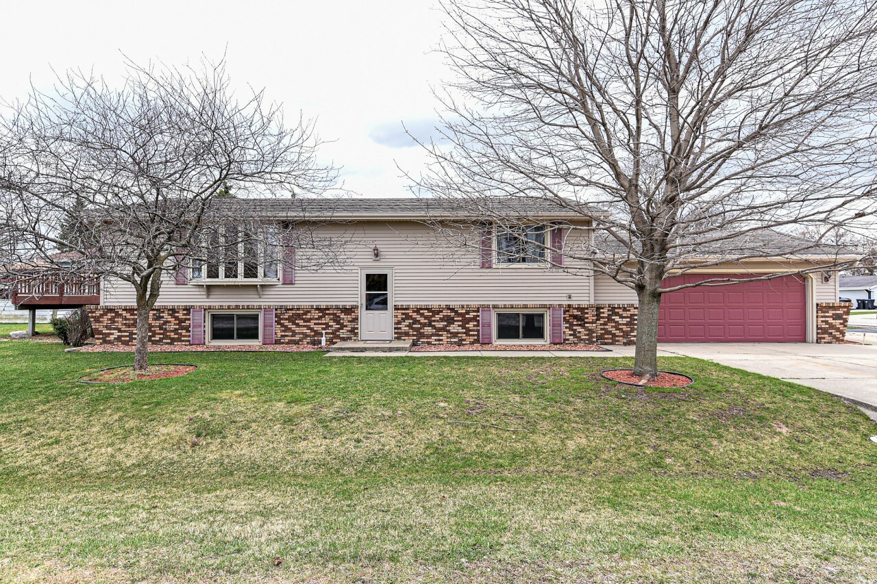 Property Photo:  1345 Timmie Dr  WI 53406 