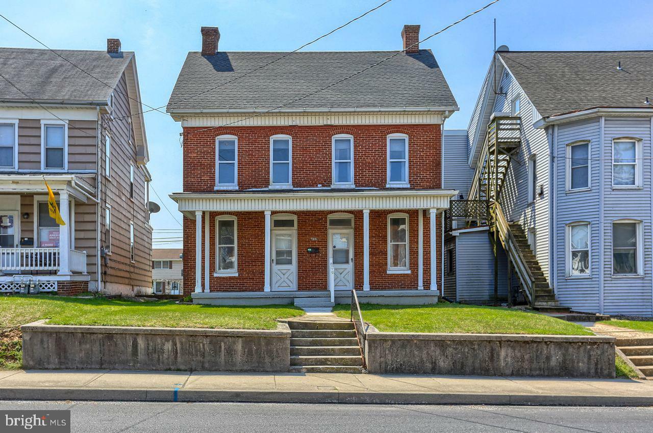 Property Photo:  352 E Main Street  PA 17313 