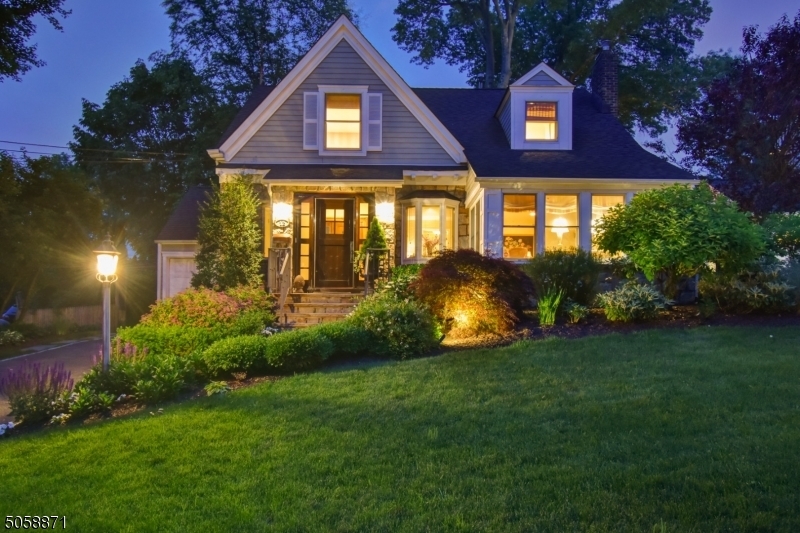 12 Oaklawn Rd  Summit City NJ 07901 photo