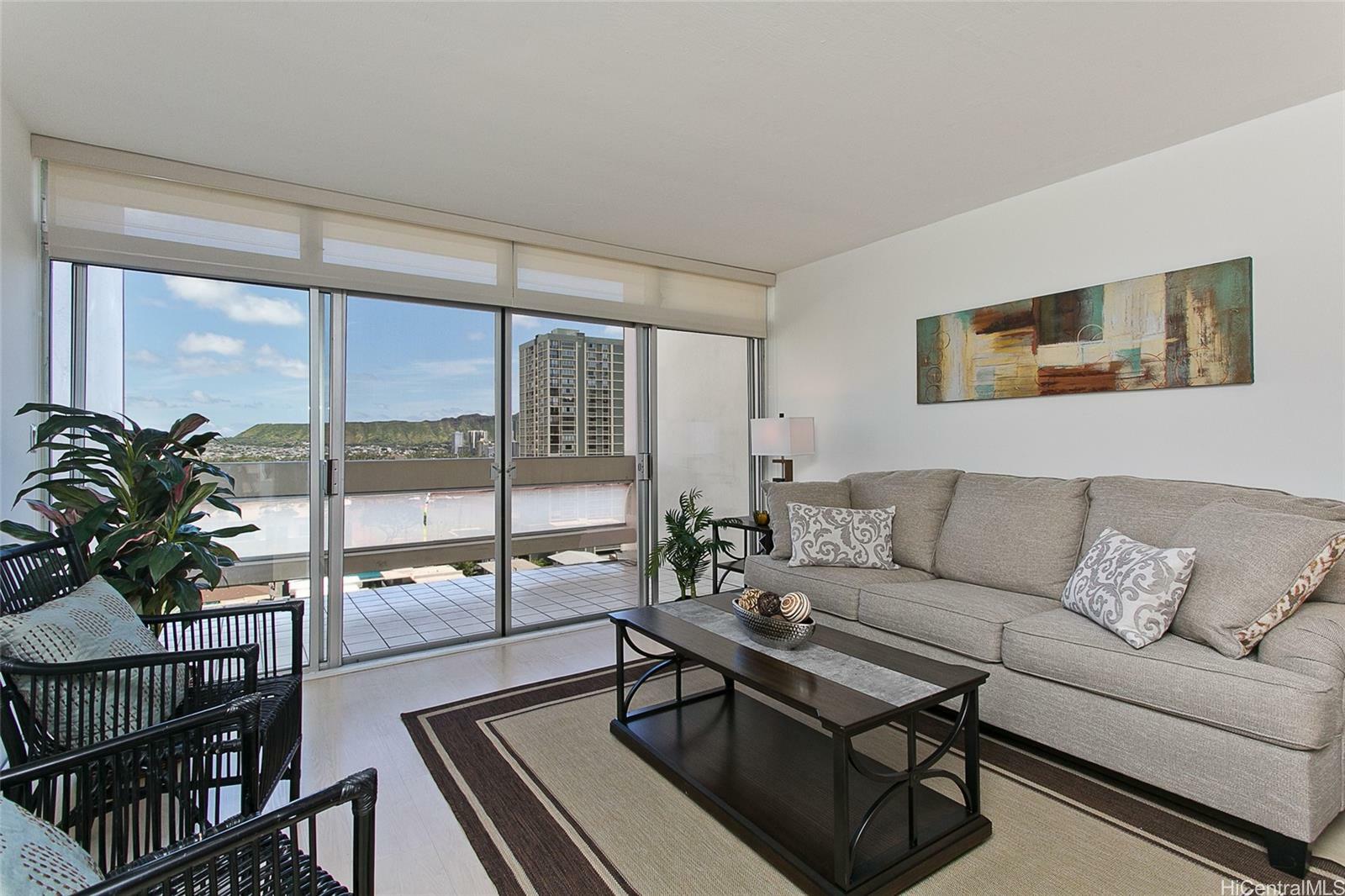 Property Photo:  500 University Avenue 1428  HI 96826 