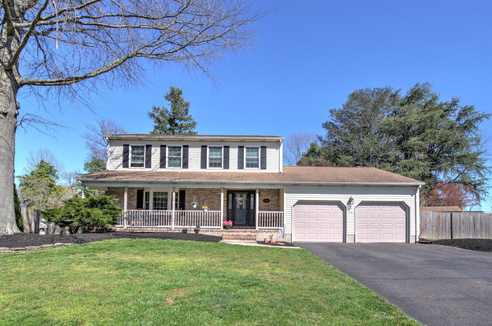 Property Photo:  8 Beatrice Court  NJ 08690 