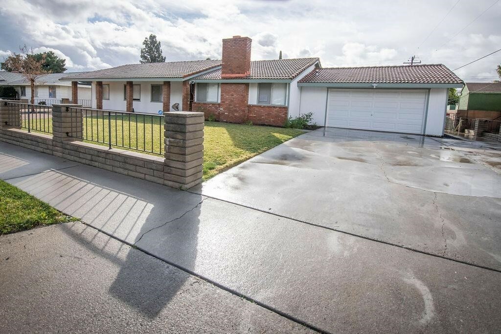 Property Photo:  19619 Galway Street  CA 92377 