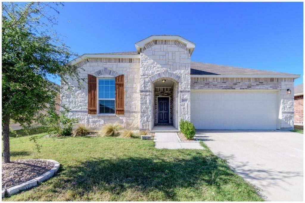 Property Photo:  5820 Mirror Ridge Drive  TX 76179 