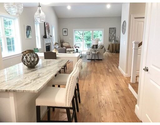 Property Photo:  4 Acorn Place 4  MA 02054 