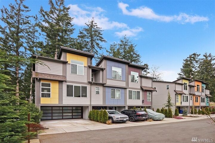 13724 Ash Wy D-1  Everett WA 98204 photo