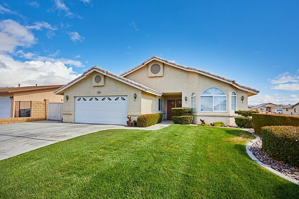 Property Photo:  18120 Lakeview Drive  CA 92395 