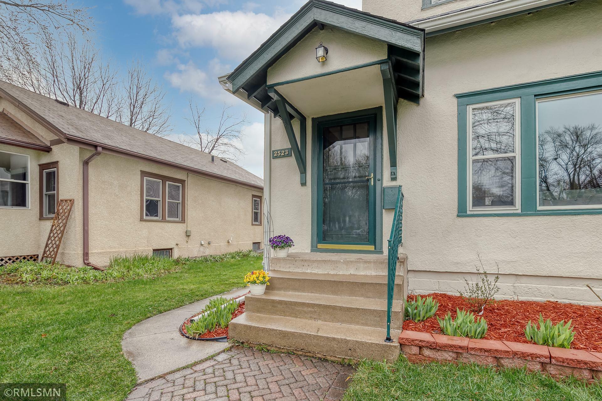 Property Photo:  2523 Arthur Street NE  MN 55418 