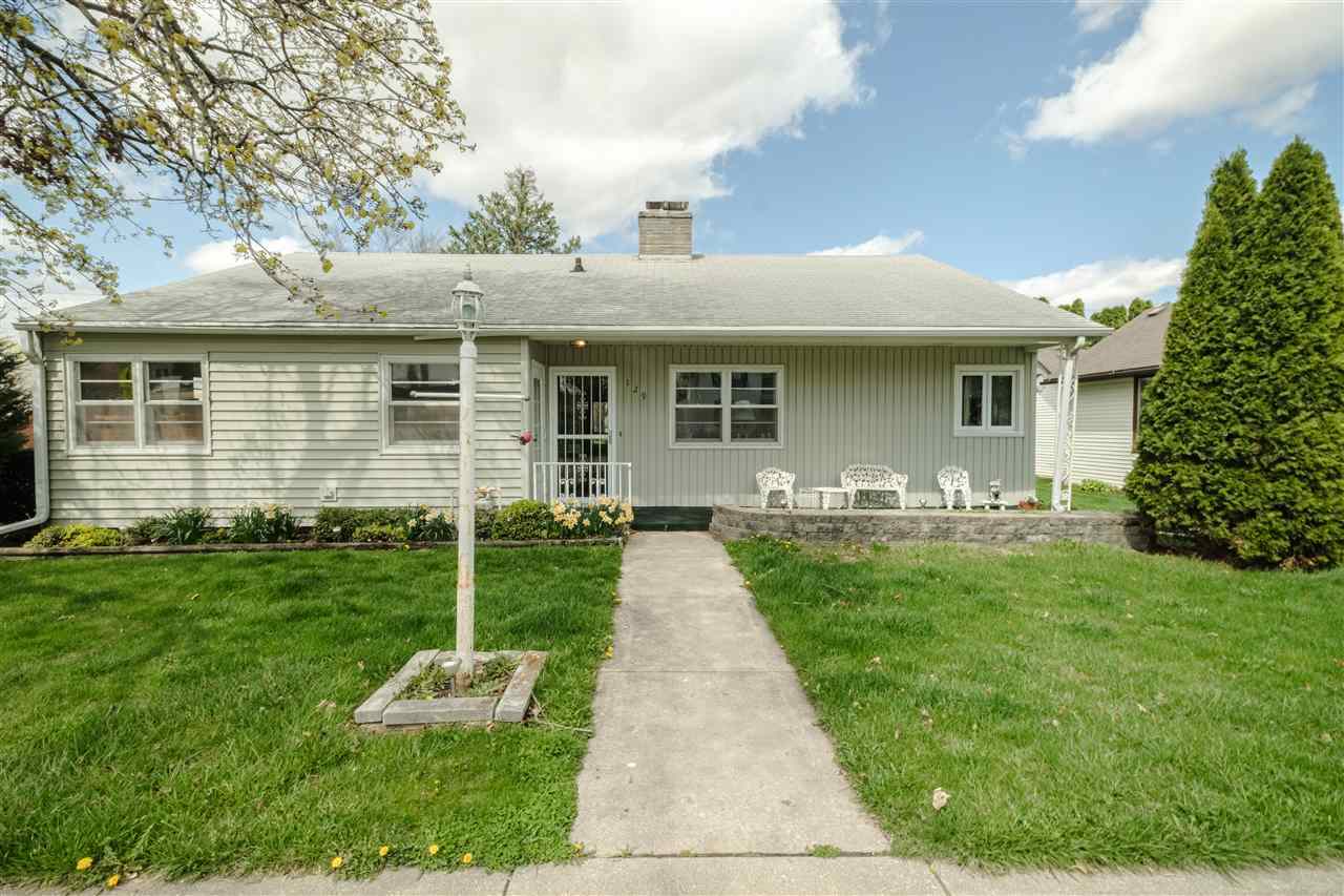 Property Photo:  129 W Roosevelt Road  IL 61084 