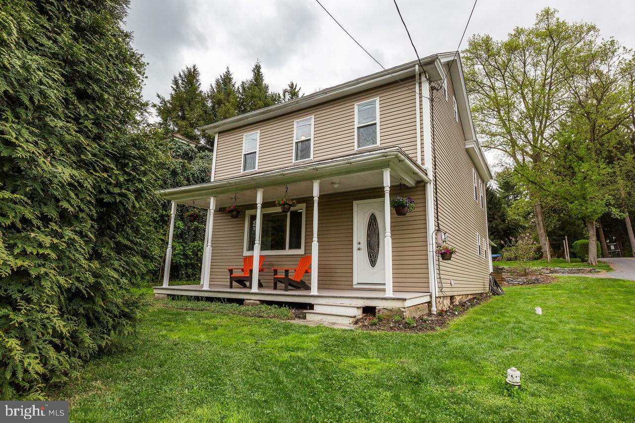 Property Photo:  1038 Willow Street Pike  PA 17602 