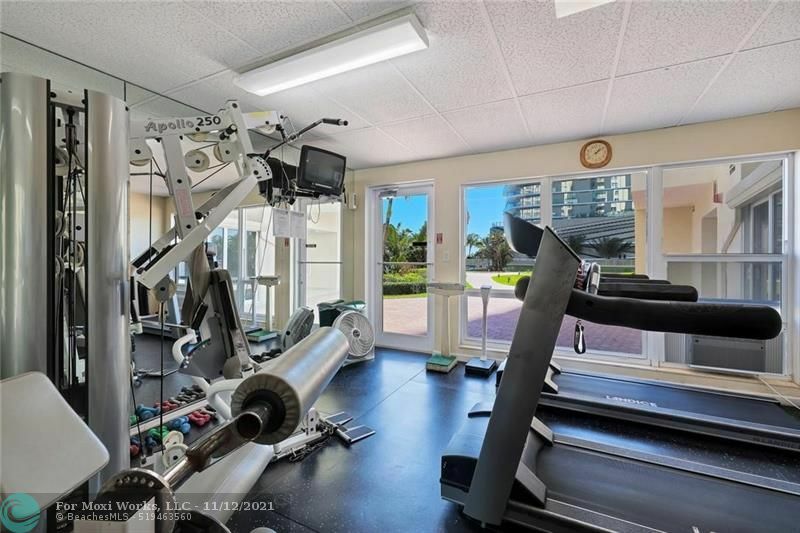 Property Photo: 750 N Ocean Blvd 1507 FL 33062