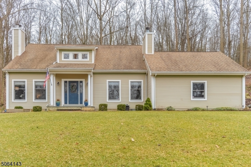 Property Photo:  26 Reservoir Rd  NJ 07853 