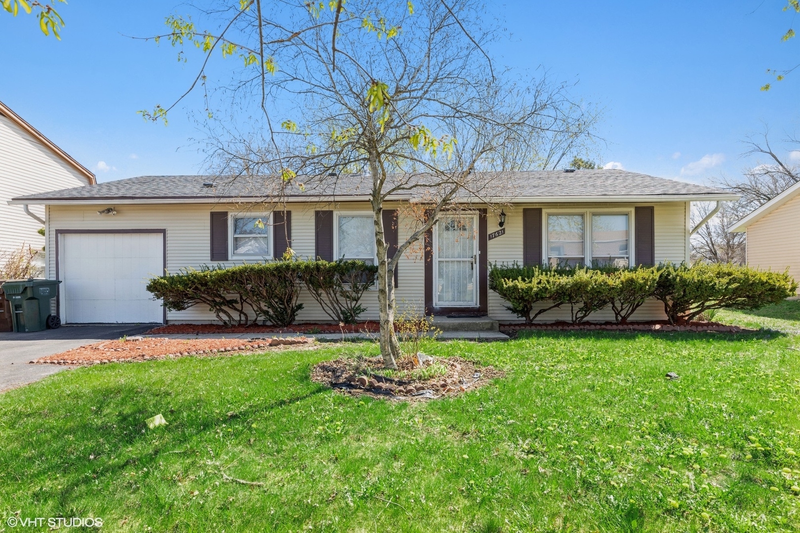 Property Photo:  17621 Winston Drive  IL 60478 