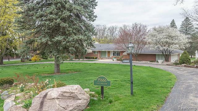 35666 Castlemeadow Drive  Farmington Hills MI 48335 photo