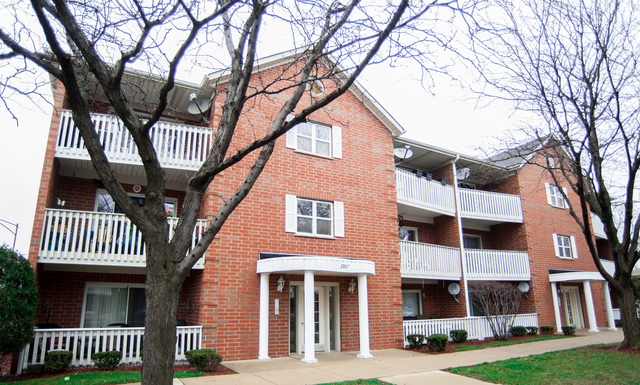 Property Photo:  3907 N Harlem Avenue 302B  IL 60634 