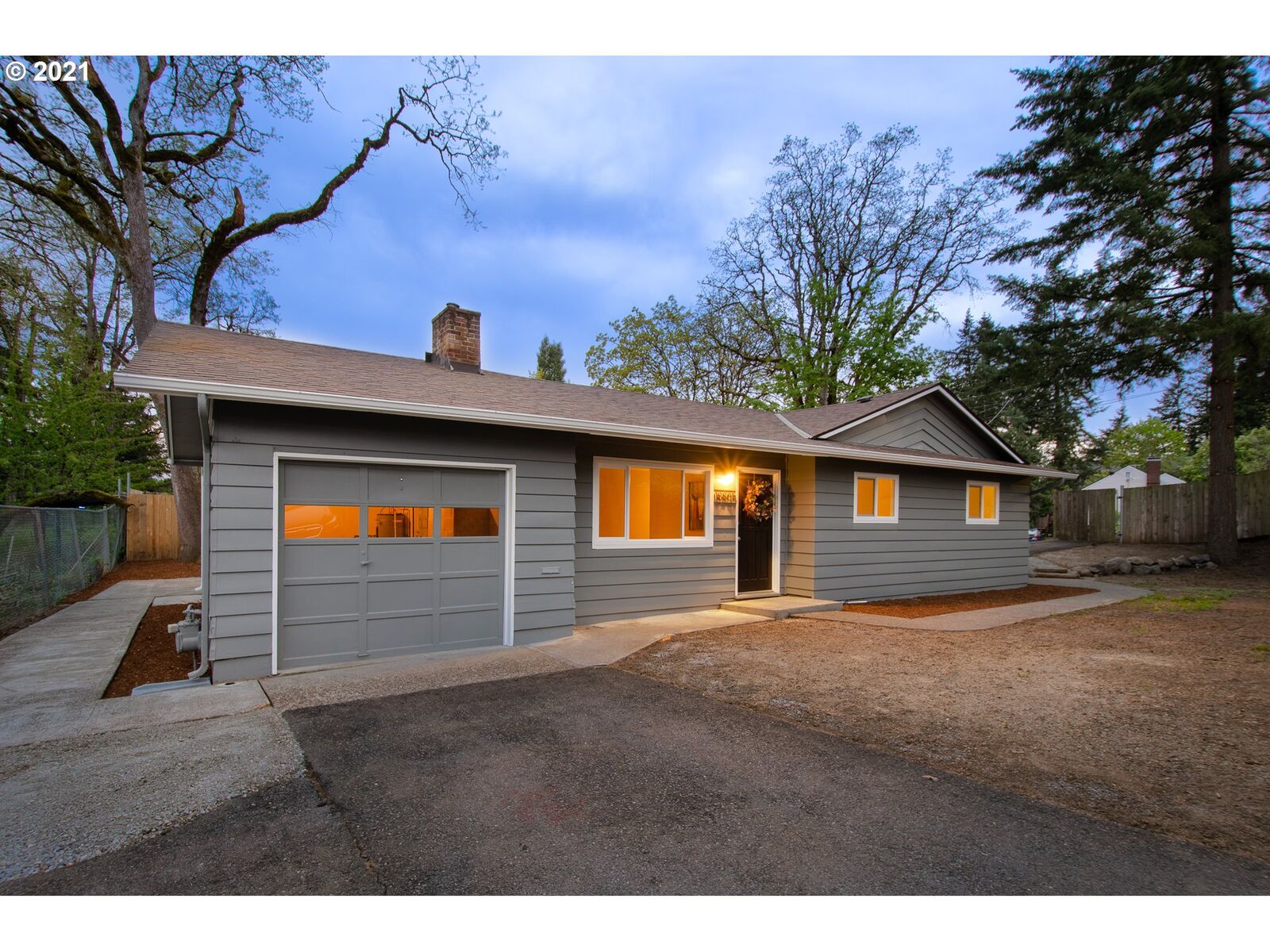 Property Photo: 18805 Oatfield Rd OR 97027