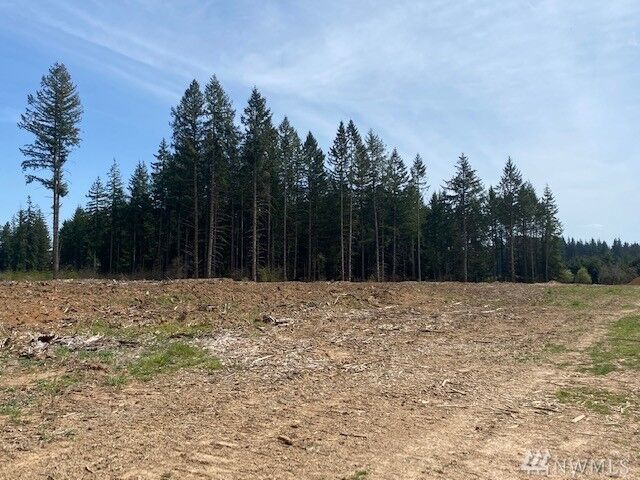 Property Photo: 449 Antrim Rd WA 98596
