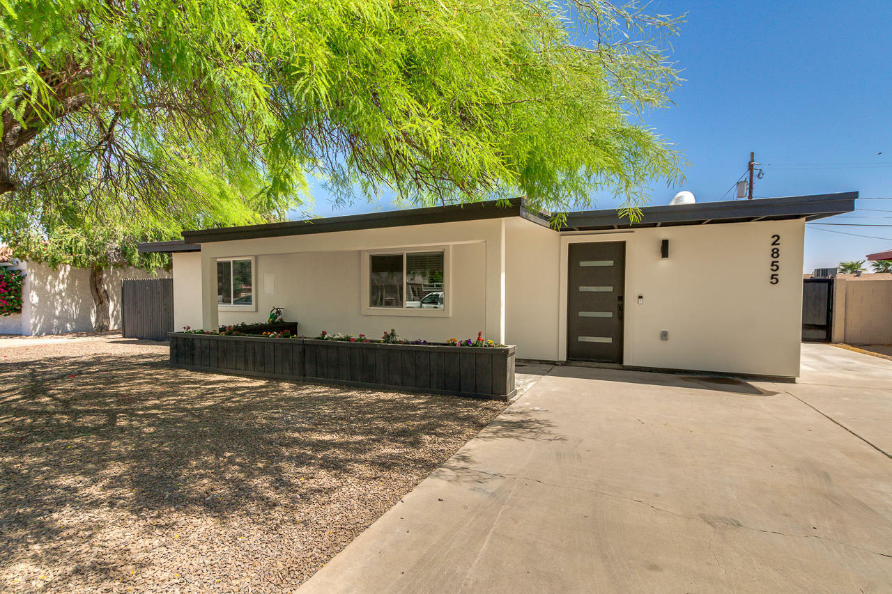 Property Photo:  2855 N 71st Street  AZ 85257 