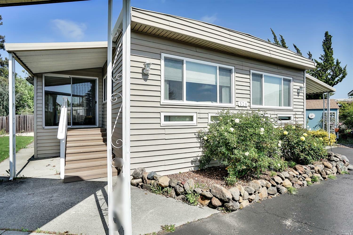 Property Photo: 526 Colonial Park Drive CA 95403