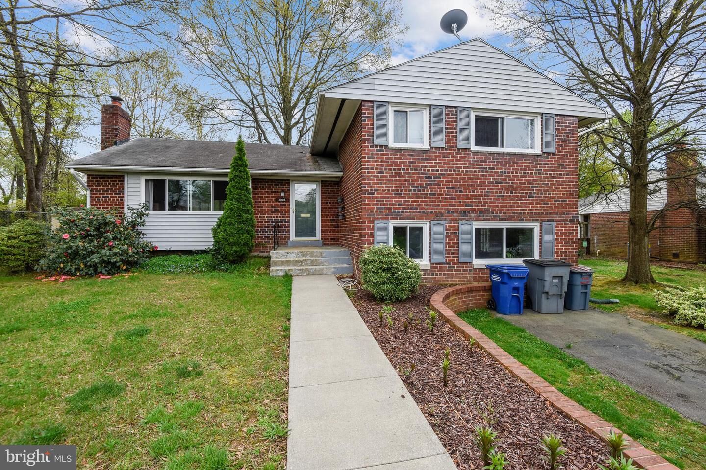 Property Photo:  3905 Lakota Road  VA 22303 