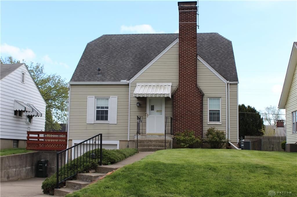 Property Photo: 2412 Hill Avenue OH 45044