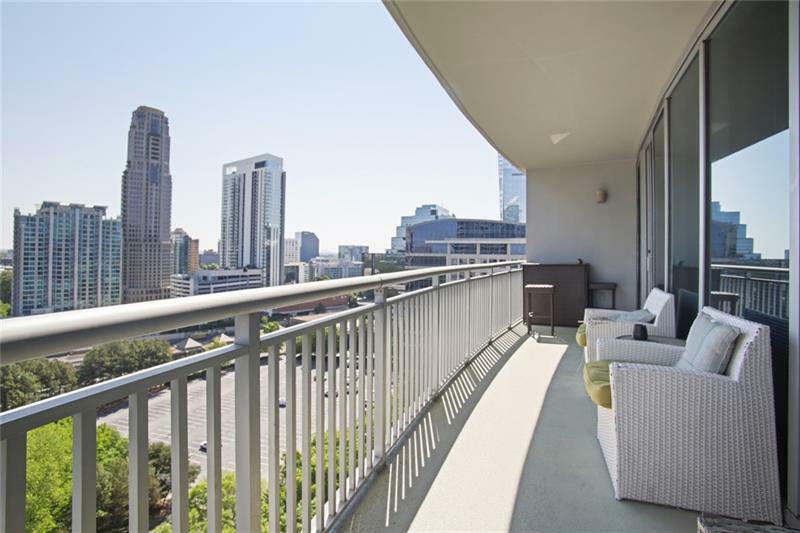 Property Photo:  3338 Peachtree Road NE 1806  GA 30326 