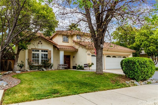 Property Photo:  24332 Saddlebag Court  CA 92562 