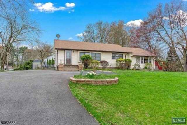 Property Photo:  12 Totowa Road  NJ 07470 