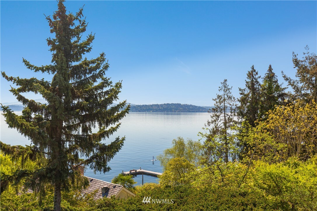 Property Photo:  1706 Howell Place  WA 98122 