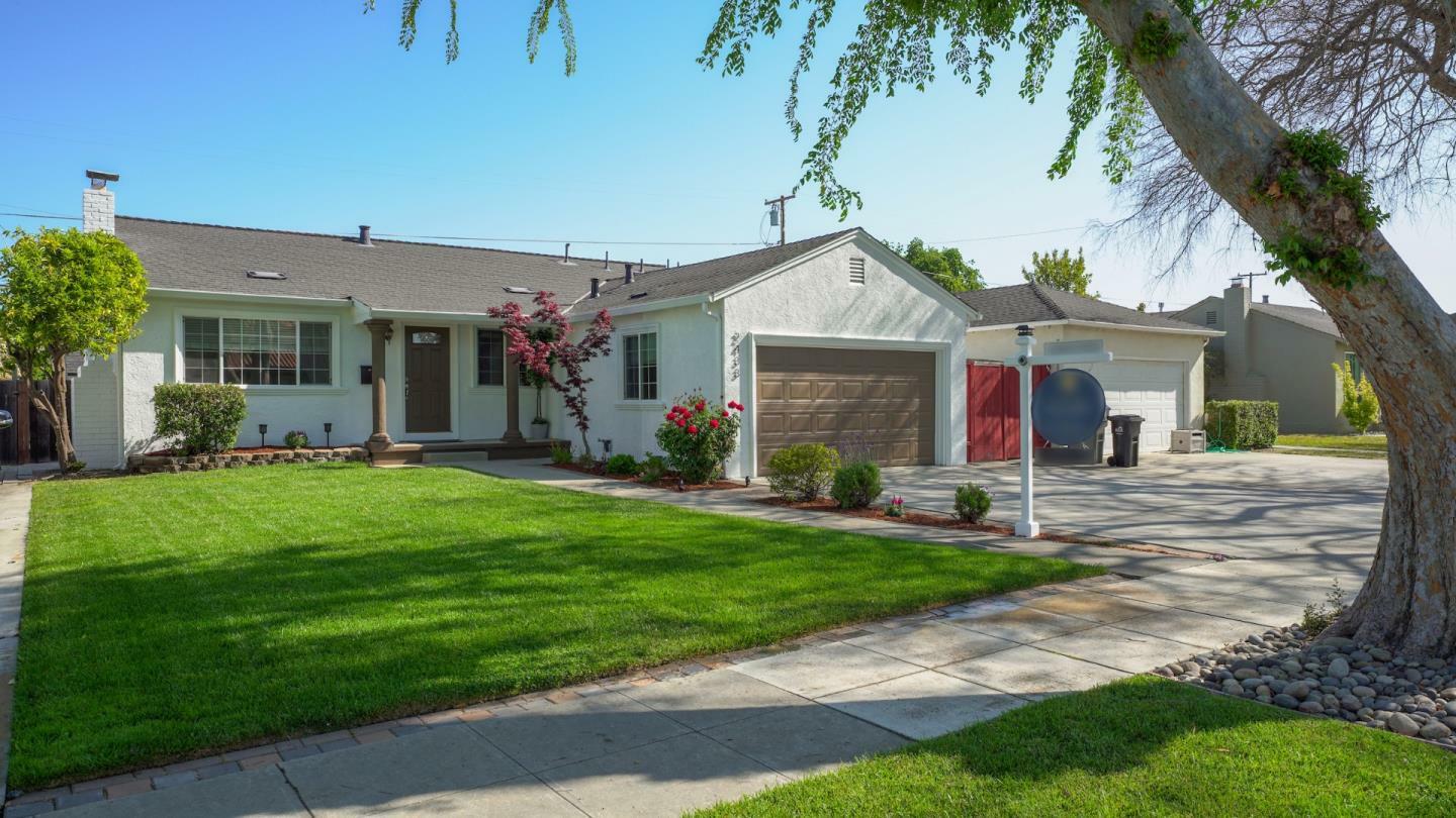 Property Photo: 2433 Homewood Drive CA 95128