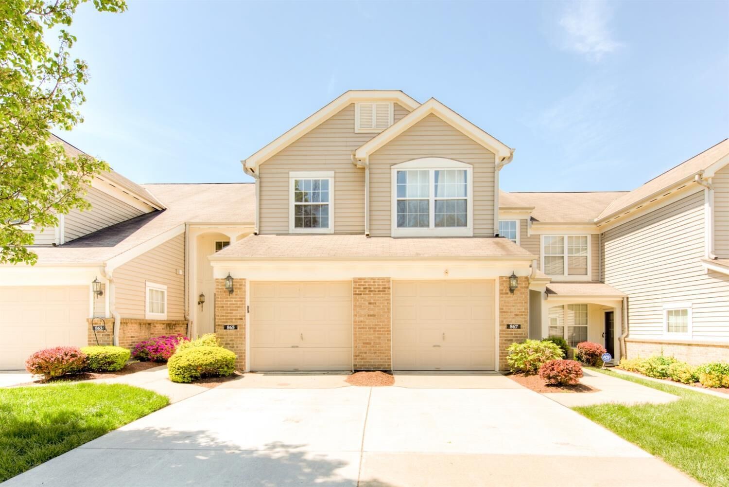 Property Photo:  867 Southmeadow Cir  OH 45224 