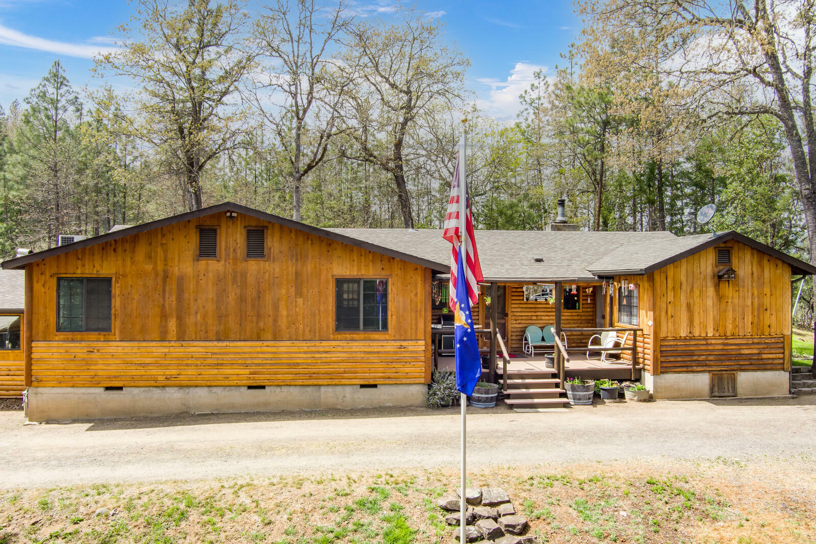 Property Photo:  2800 Indian Creek Road  OR 97539 