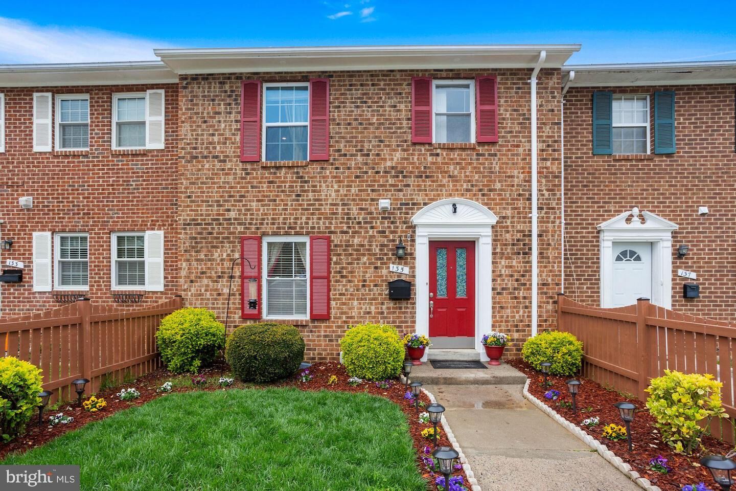 Property Photo:  135 Meadows Lane NE  VA 20176 